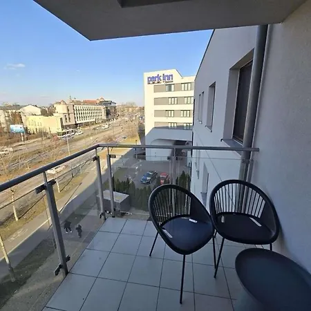 Near To The Wawel Castle With A Parking クラクフ